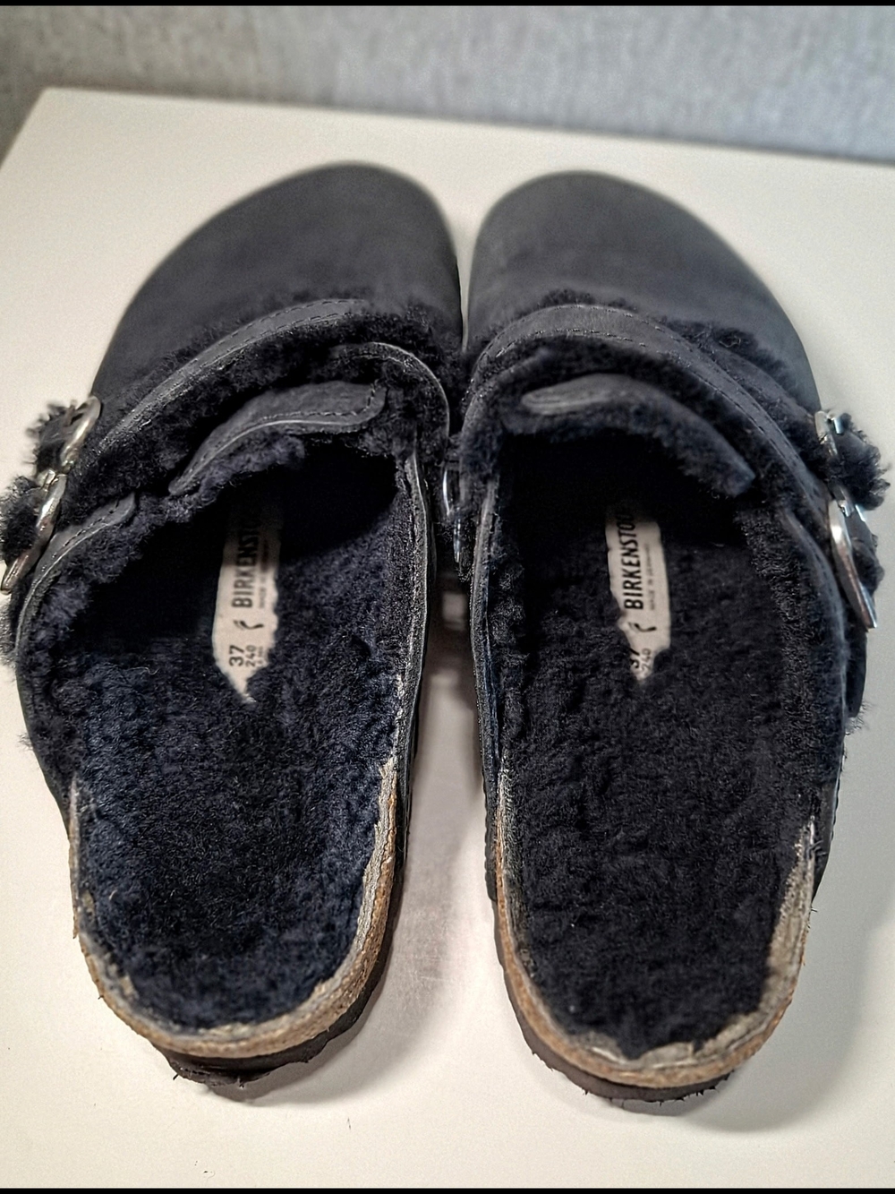 Birkenstock Y2K Black Shearling-Lined Clogs - Picture 5 of 9